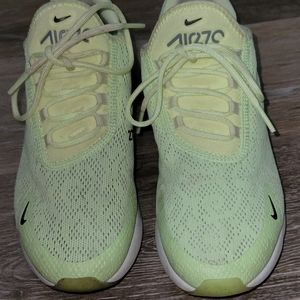 Nike Air Max 270
